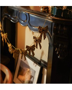 Anna + Nina | Regal bow garland black