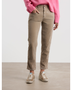 Closed | Pedal pusher velvet sand